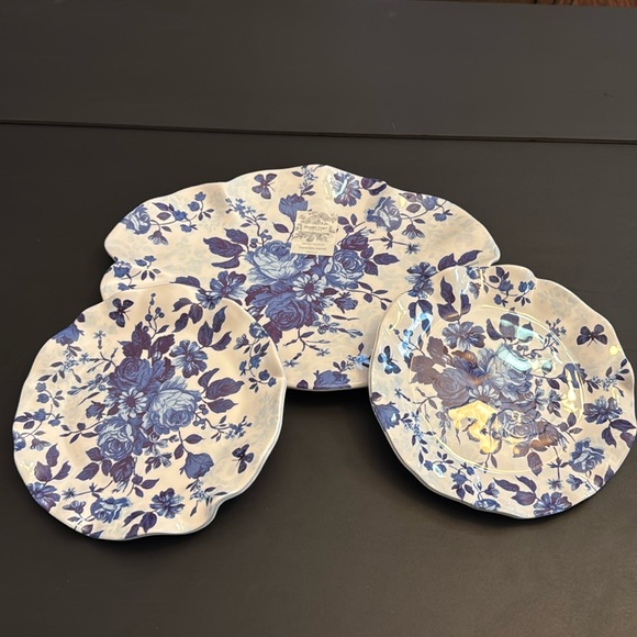 5pc SHABBY CHIC Blue and White Floral Serving Tray/Salad Plates -Scalloped Edges - Picture 2 of 9